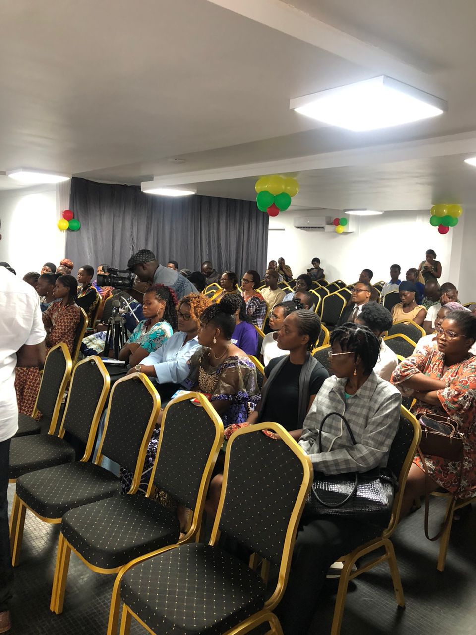 Ce jour, l’ONG VISA a marqué les esprits à l’Hôtel École Lébéné avec une séance de sensibilisation sur les cancers du sein et du col de l’utérus 💗